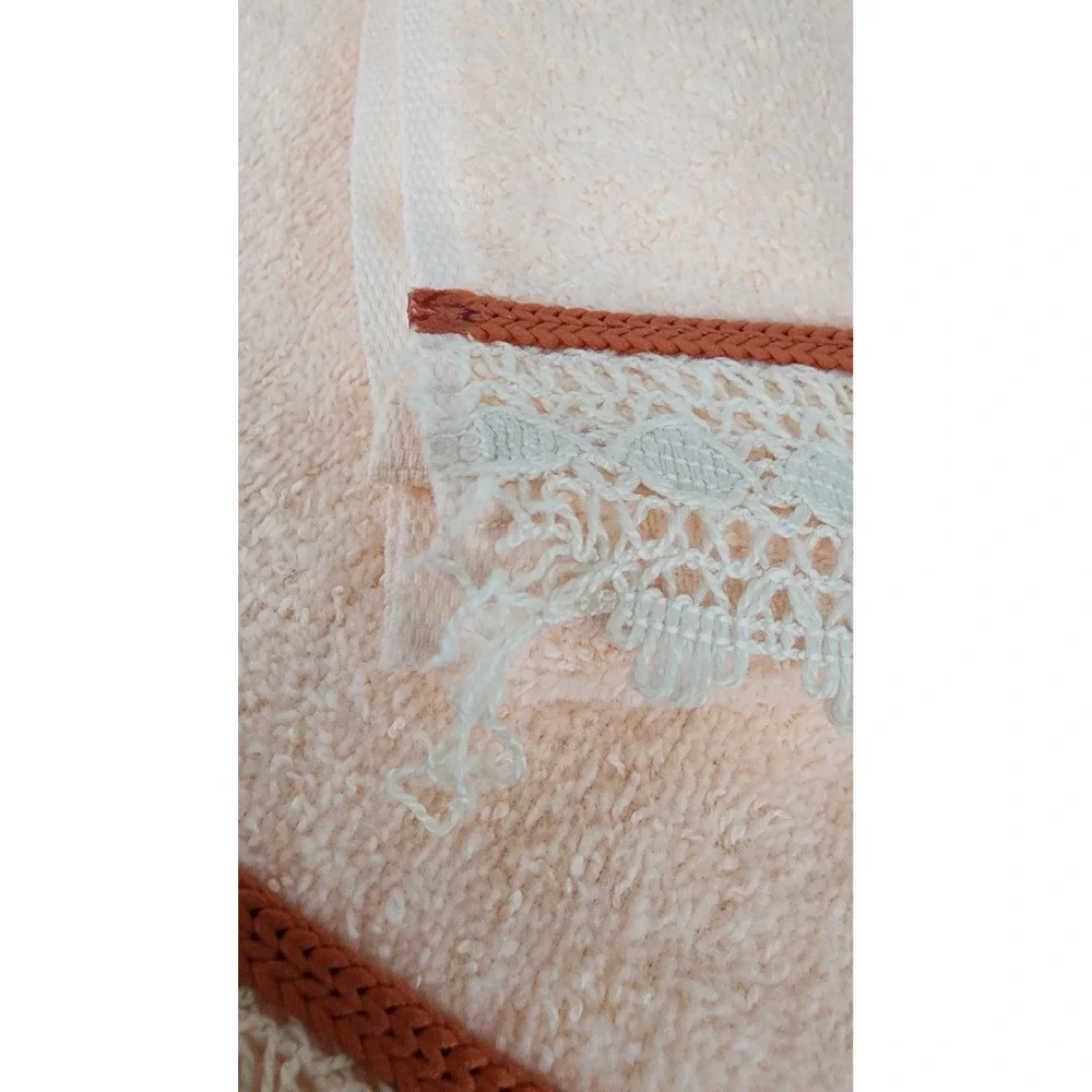 Vintage Dundee Towel Set 6 pc Peach Lace Trim Cotton Blend Bath Hand Washcloth